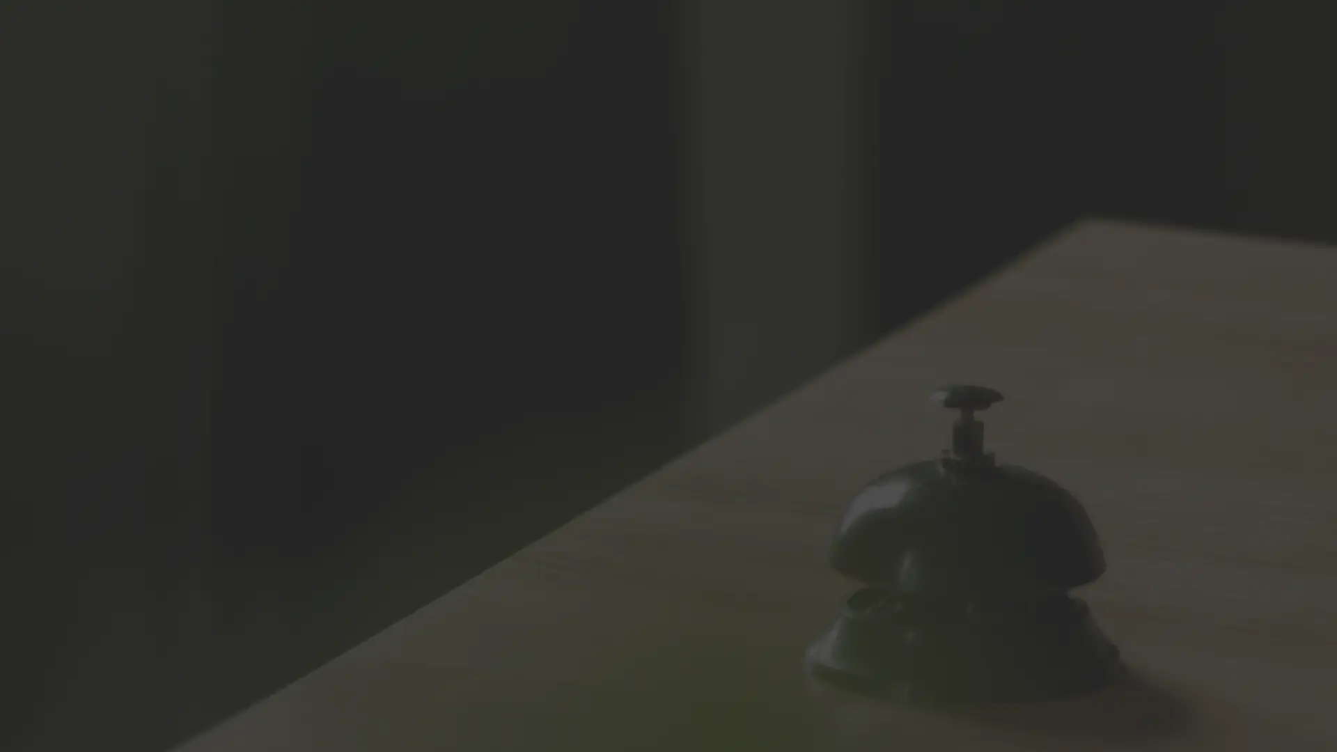 Dzwonek hotelowy grafika.